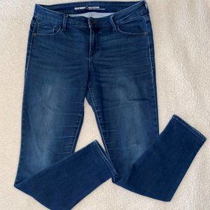 Old Navy Secret Soft Jeans Sz 6